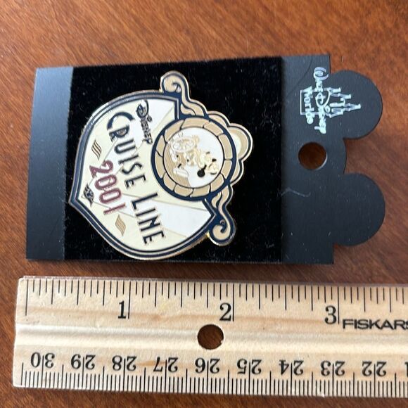 Mickey Mouse Steamboat Willie, Disney Cruise Line 2001 Pin - Picture 4 of 4